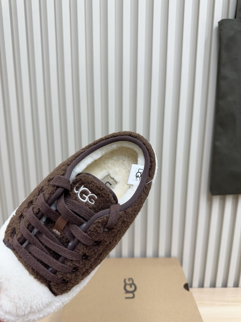 Ugg Flat Shoes